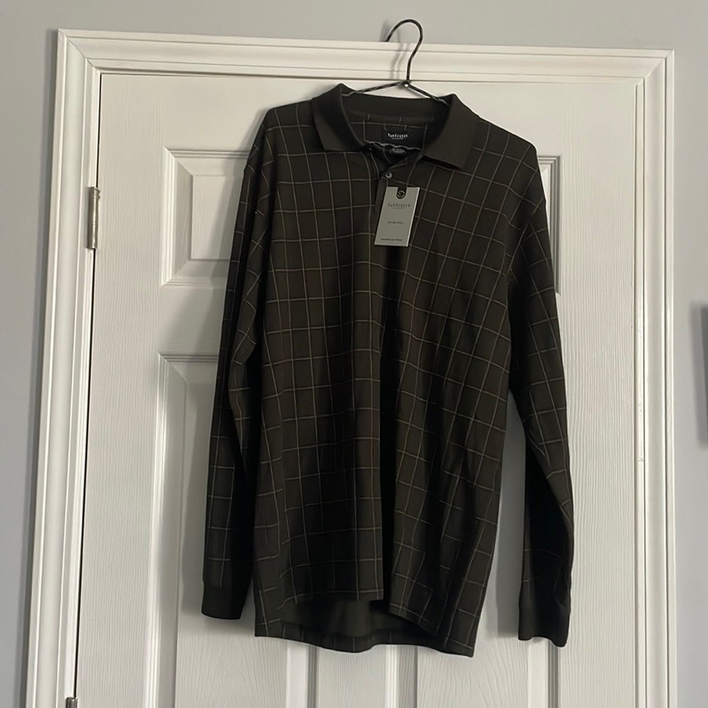 Van Heusen Men’s Large Long Sleeve Shirt